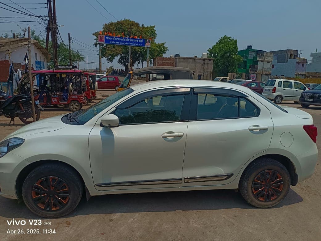Maruti Dzire — side view